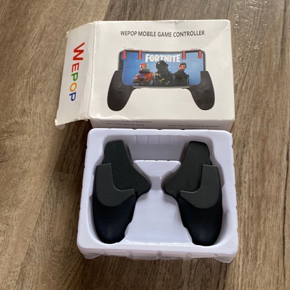 NEW WePop Mobile Game Controller – Adjustable Grip for iPhone & Android Phones